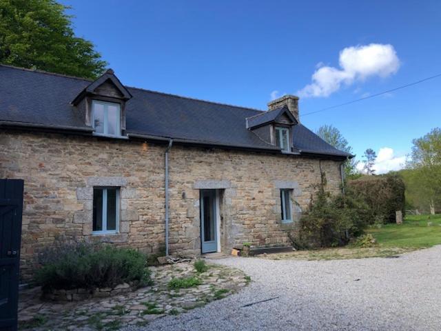 Merveilleux Cottage Dans Parc De 7,5 Hectares Saint-Nicolas-du-Pélem Exterior foto